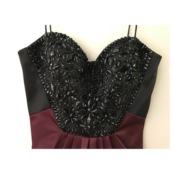 Mignon Beaded Sweetheart Dress - Picture 5 of 7